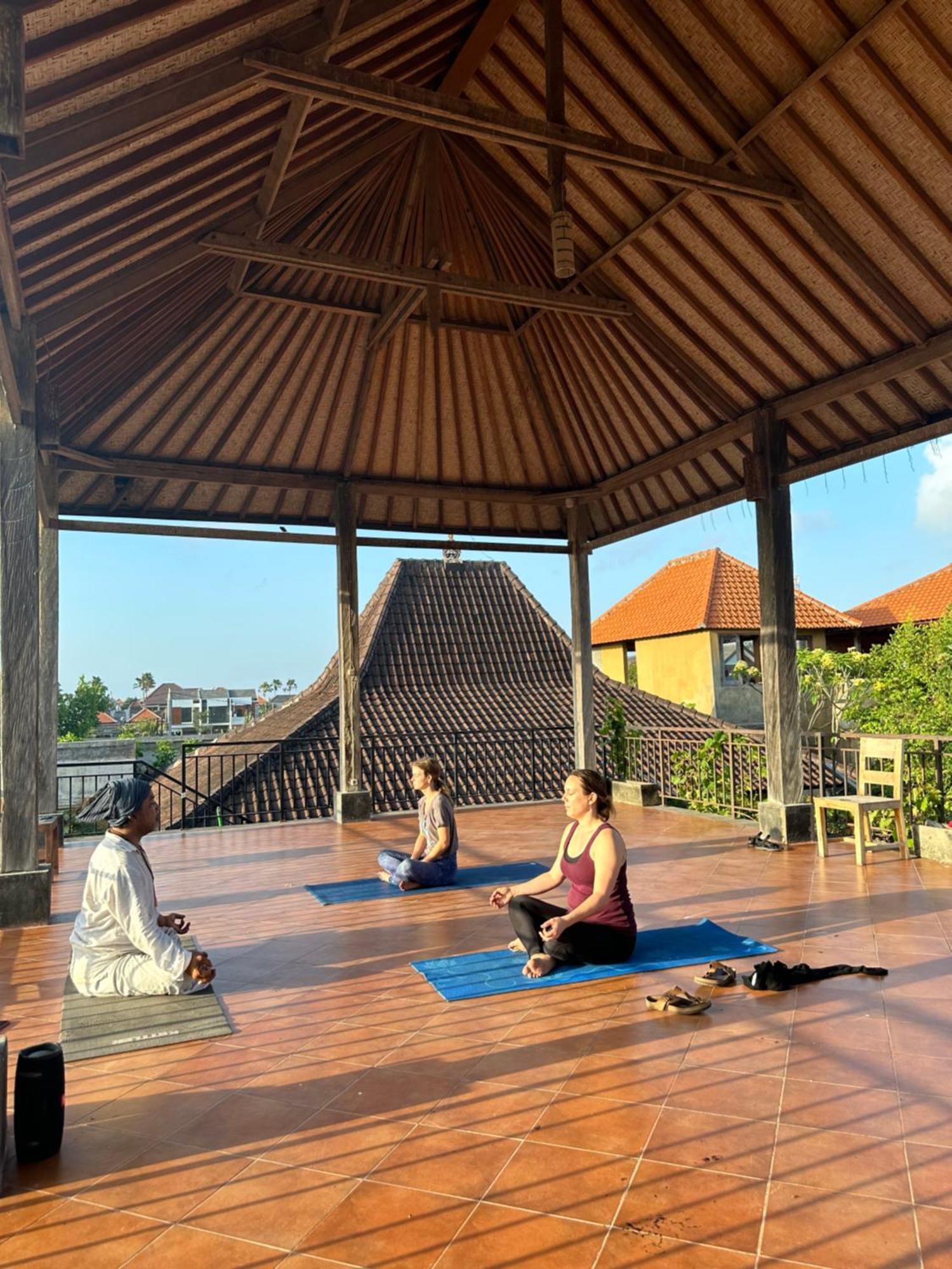 Diuma Residence Yoga Meditation Retreat And Healing Center Sanur Kültér fotó