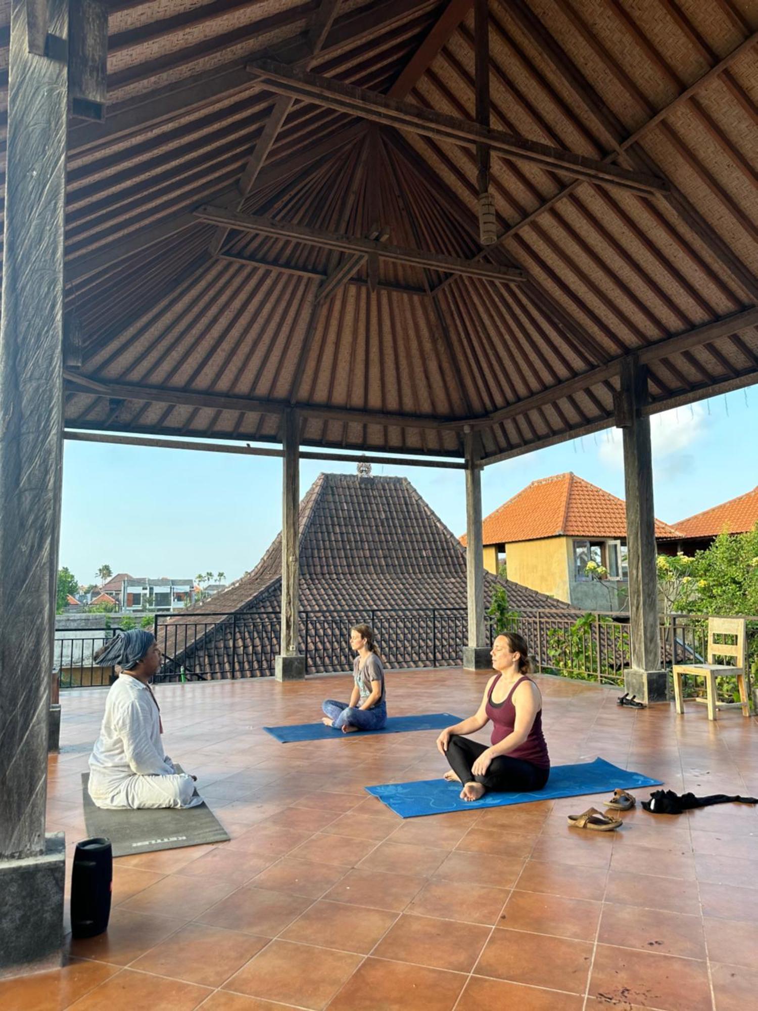 Diuma Residence Yoga Meditation Retreat And Healing Center Sanur Kültér fotó